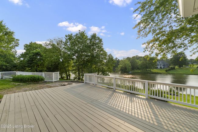3205 Lake Pointe Ct, House other with 3 bedrooms, 4 bathrooms and null parking in Crestwood KY | Image 18