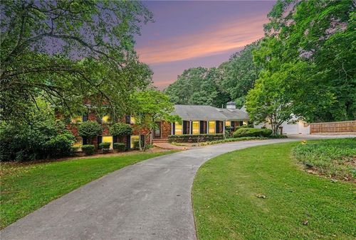 326 Fayette Dr, winder, GA, 30680-3507 | Card Image