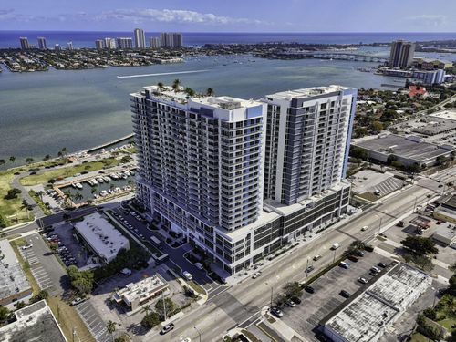 617-220 Lake Shore Dr, Lake Park, FL, 33403-3584 | Card Image