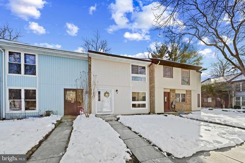 2004 Cambridge Dr, CROFTON, MD, 21114-1910 | Card Image