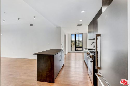 522-10700 Tabor Street, Los Angeles, CA, 90034 | Card Image