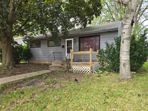 8034 W Grantosa Dr, Milwaukee, WI, 53218-3621 | Card Image