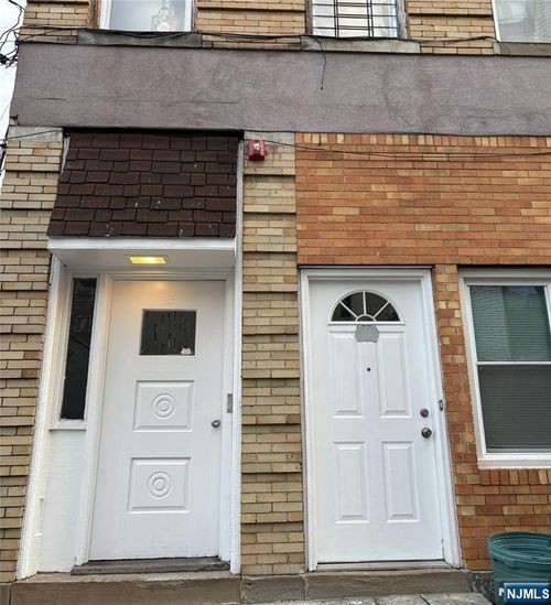 13 Columbia Ter, Edgewater, NJ, 07020-1758 | Card Image
