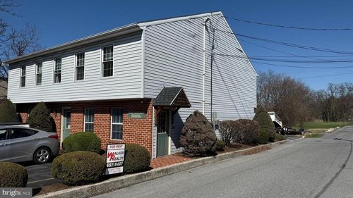 apt-200-17 Front St, SHIREMANSTOWN, PA, 17011-6420 | Card Image