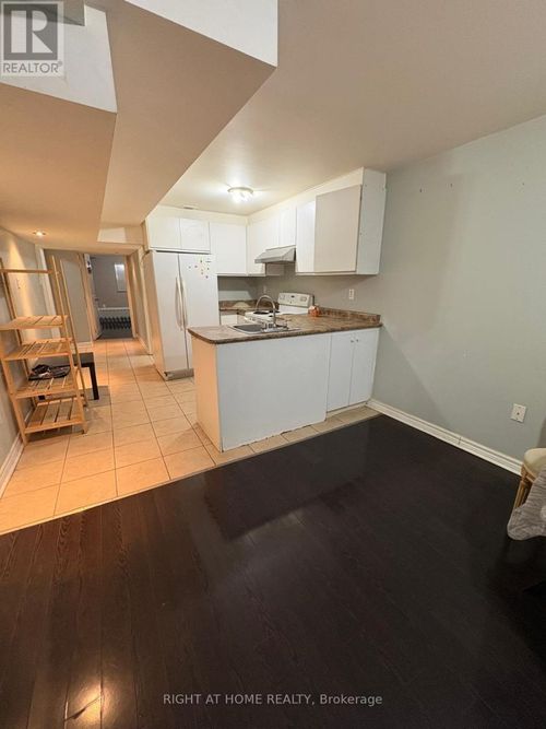 5292 Longhouse Cres, Mississauga, ON, L5R3S4 | Card Image