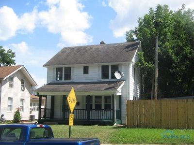 4316 Burnham Avenue, House other with 3 bedrooms, 1 bathrooms and 1 parking in Toledo OH | Image 2