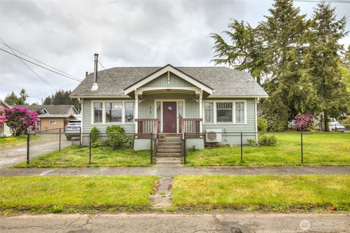 513 E St, Cosmopolis, WA, 98537-4050 | Card Image
