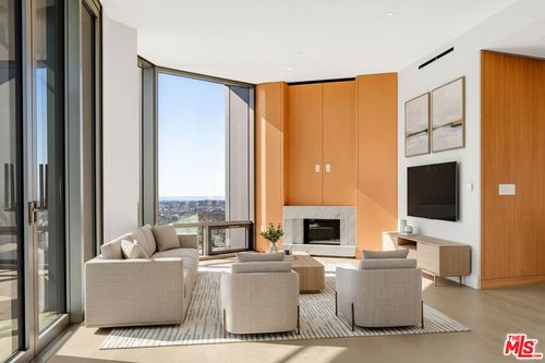 16b-211 W Elm Ct, LOS ANGELES, CA, 90067-1503 | Card Image