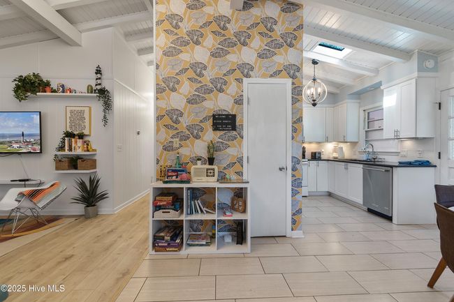 209 Sellers St, House other with 3 bedrooms, 2 bathrooms and null parking in Oak Island NC | Image 14