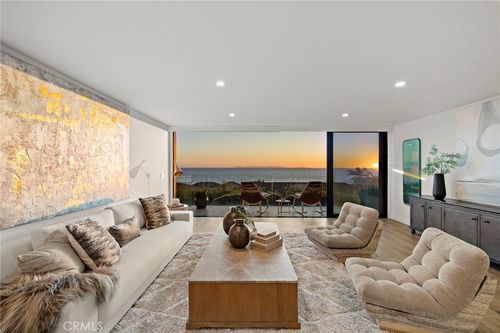 37 Blue Lagoon, Laguna Beach, CA, 92651-4215 | Card Image