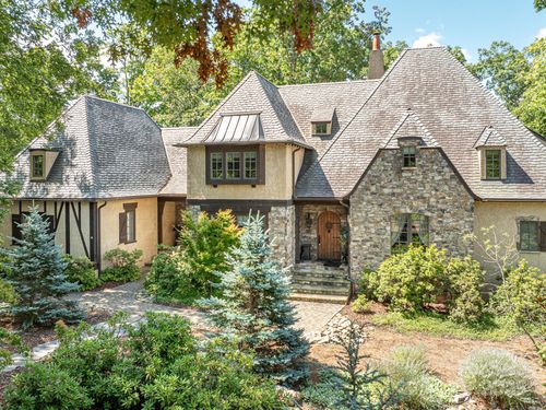 176 Valley Springs Rd, Asheville, NC, 28803-1867 | Card Image