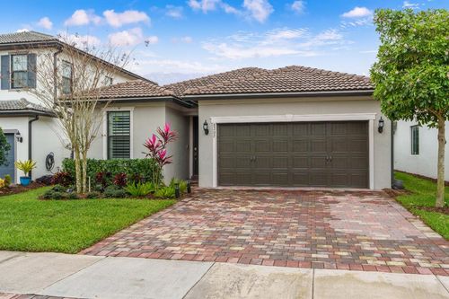 8202 Cadre Noir Road, Lake Worth, FL, 33467 | Card Image