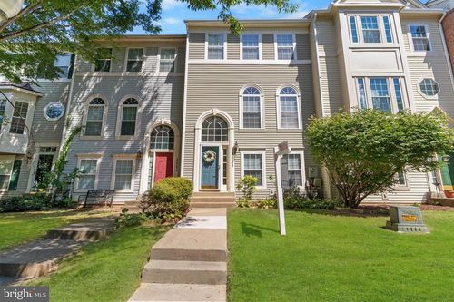 4081 Fountainside Ln, FAIRFAX, VA, 22030-6089 | Card Image