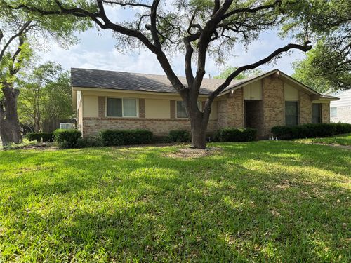 419 Shady Brook Dr, Richardson, TX, 75080-1841 | Card Image