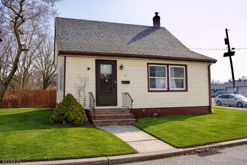 17 Dupont St, North Plainfield, NJ, 07060-4004 | Card Image
