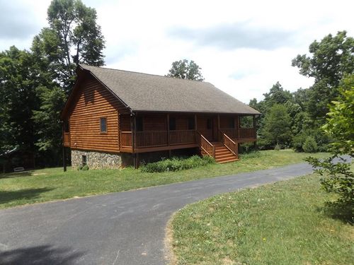 201 Deer Ridge Rd., Hillsville, VA, 24343 | Card Image