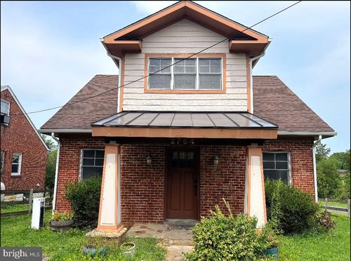2764 Strasburg Rd, Front Royal, VA, 22630-8550 | Card Image