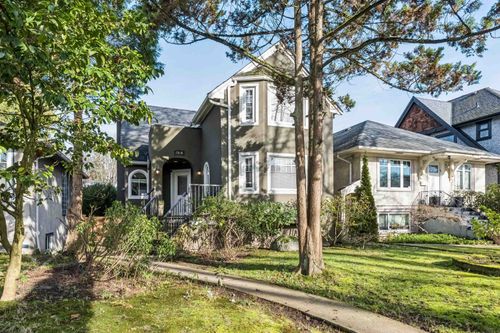 2819 W 13th Ave, Vancouver, BC, V6K2T6 | Card Image
