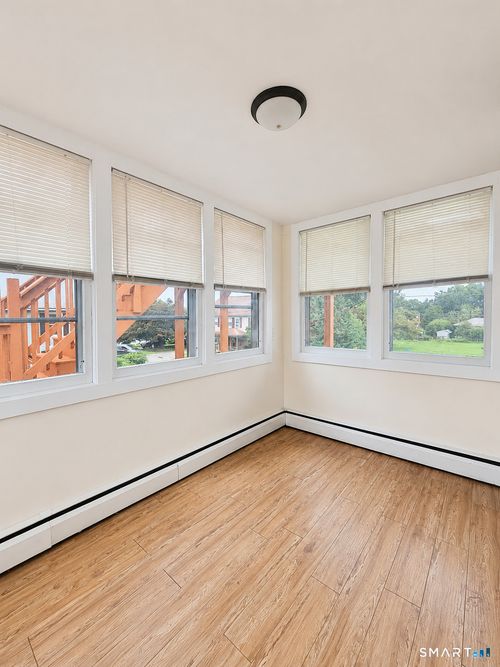 4-16 Coe Ave, Portland, CT, 06480-1400 | Card Image