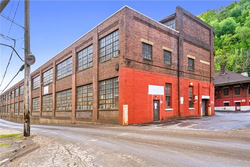 100 Front St, New Brighton, PA, 15066-2923 | Card Image