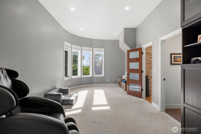 6817 Picnic Point Rd, House other with 5 bedrooms, 4 bathrooms and 3 parking in Edmonds WA | Image 28