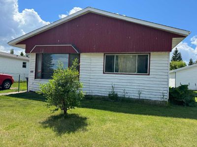 4508 47 St, House detached with 2 bedrooms, 1 bathrooms and 1 parking in Alix AB | Image 2