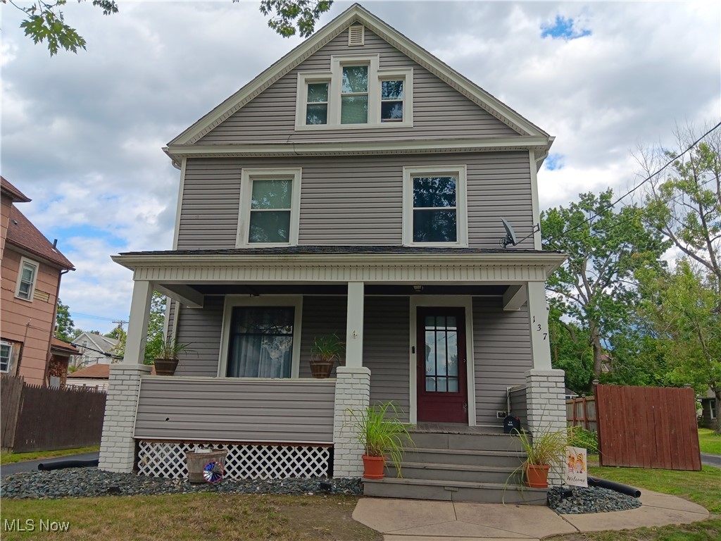 Washington Ave, Niles, OH 44446