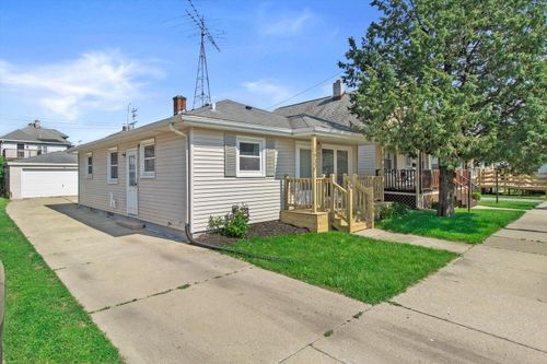 1933 Jay Eye See Ave, RACINE, WI, 53403-2447 | Card Image