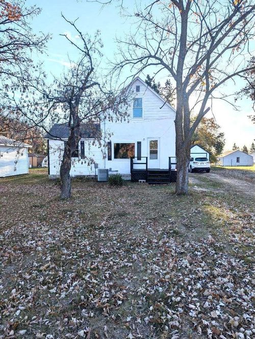 510 S Main St, Badger, MN, 56714-4106 | Card Image