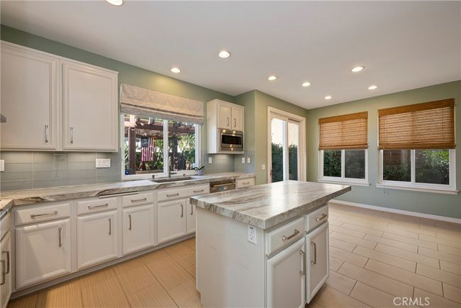 11204 Walking Fern Cv, House other with 5 bedrooms, 3 bathrooms and 2 parking in San Diego CA | Image 19