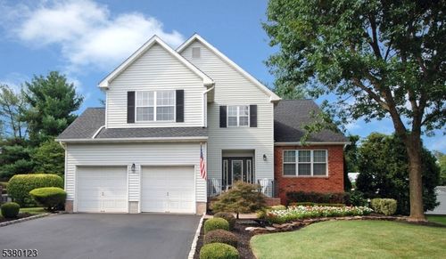 32 Peterson Rd, Hillsborough, NJ, 08844-1146 | Card Image