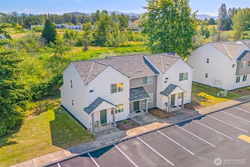 181-4238 Wintergreen Cir, Bellingham, WA, 98226-7688 | Card Image