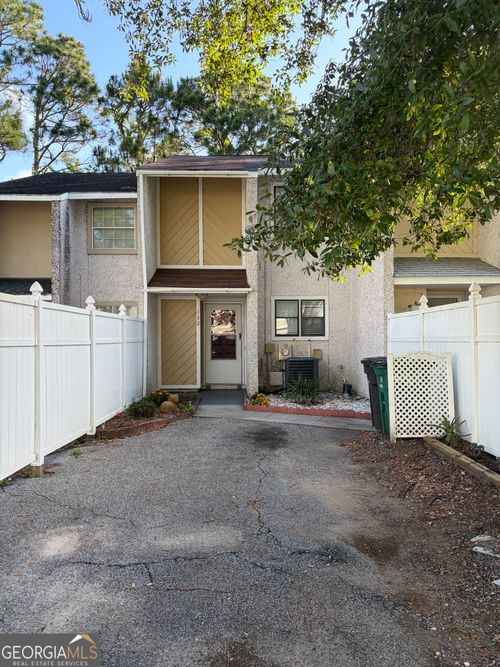 132 Inlet Reach Cir, Saint Mary's, GA, 31558-2775 | Card Image