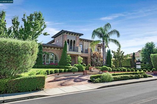 123 Alamo Springs Dr, Alamo, CA, 94507-2060 | Card Image