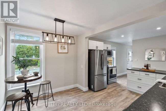 80 King St E, House other with 4 bedrooms, 2 bathrooms and 6 parking in Omemee ON | Image 13