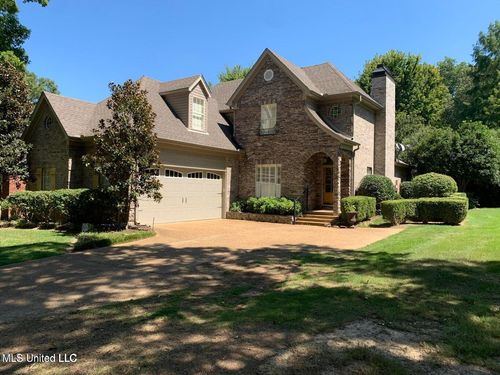 2294 Northview St, Hernando, MS, 38632-1813 | Card Image