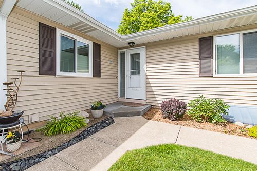 83-5172 Green Meadow Rd, Kalamazoo, MI, 49009-1256 | Card Image