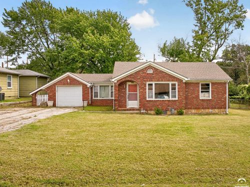 3104 Se Colorado Avenue, Topeka, KS, 66605 | Card Image