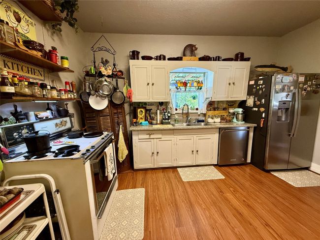 713 N Mesquite St, House other with 2 bedrooms, 1 bathrooms and null parking in Hico TX | Image 7