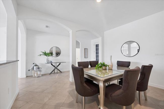 15344 Serene Shores Loop, House other with 4 bedrooms, 2 bathrooms and null parking in Bradenton FL | Image 4