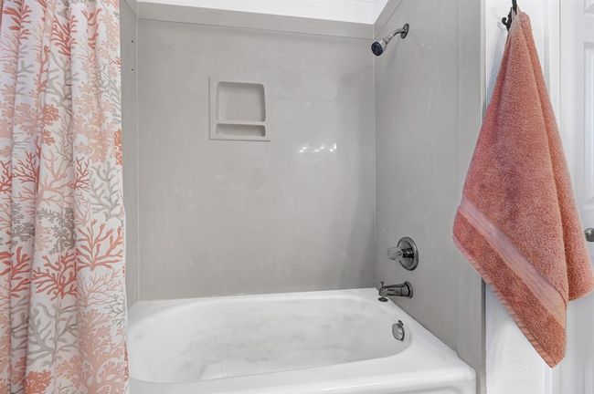 2022 Willow Wisp Dr, House other with 3 bedrooms, 2 bathrooms and 4 parking in Seabrook TX | Image 24