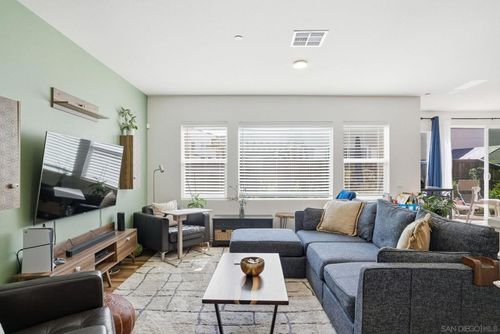 1268 Camino Carmelo, Chula Vista, CA, 91913-3552 | Card Image