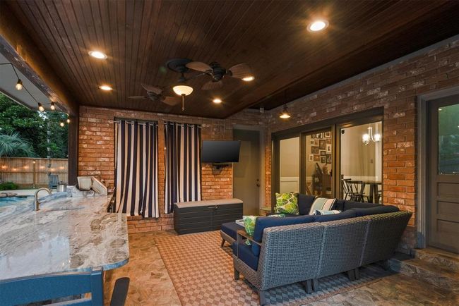 9410 Windrush Dr, House other with 4 bedrooms, 4 bathrooms and 3 parking in Spring TX | Image 33