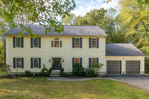 38 Avery Hill Road Ext, Gales Ferry, CT, 06335-1101 | Card Image