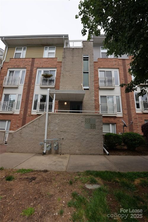 531 Donatello Ave, Charlotte, NC, 28205-4555 | Card Image