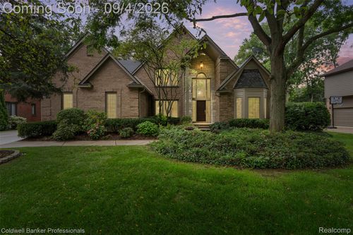 3623 Cedar Shake Dr, Rochester Hills, MI, 48309-1014 | Card Image