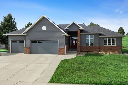 6709 Muirfield Dr, Rapid City, SD, 57702-9538 | Card Image