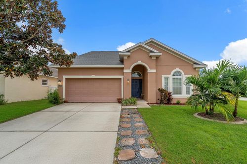 7800 Stoney Hill Dr, WESLEY CHAPEL, FL, 33545-7054 | Card Image