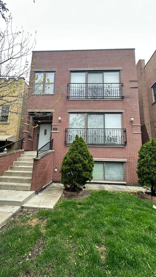 g-5523 N Sawyer Avenue, Chicago, IL, 60625 | Card Image