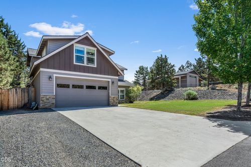 2850 Sw 33rd St, Redmond, OR, 97756-7203 | Card Image